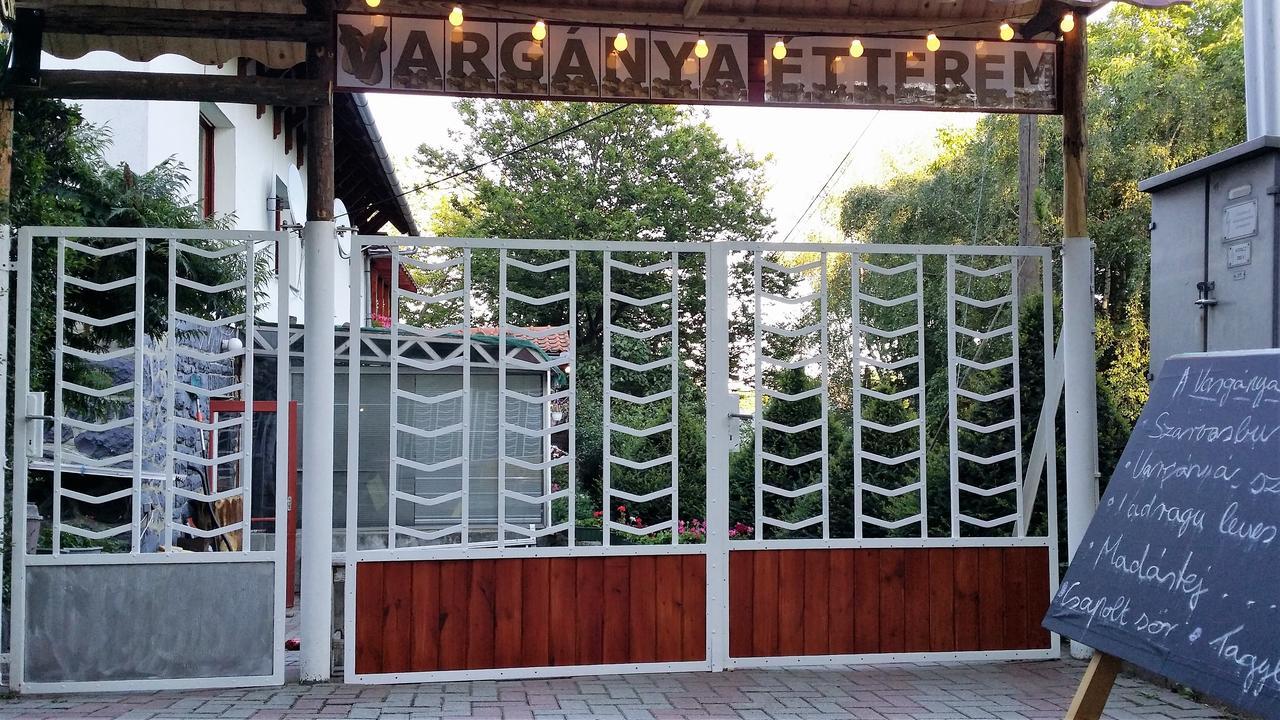 Matraszentimre Panzio Hotel Exterior foto
